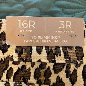 Chicos leopard jeans.